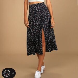 Lulu's Black Floral Midi Skirt
